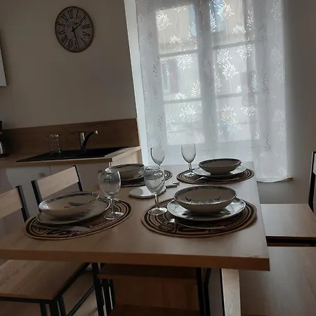 Du Chateau - Axelle Loc'appart Apartamento